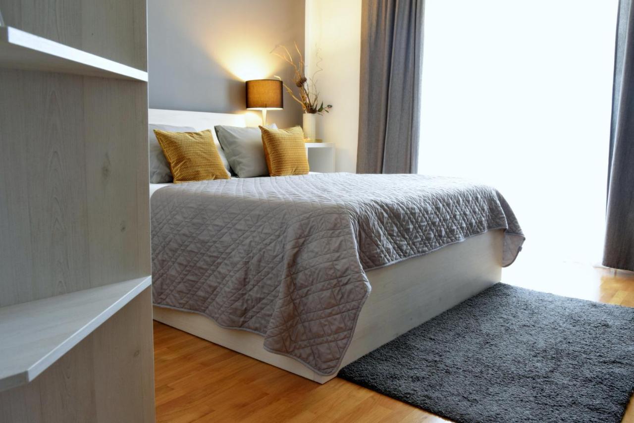 Apartments Muntidor Palit Екстер'єр фото