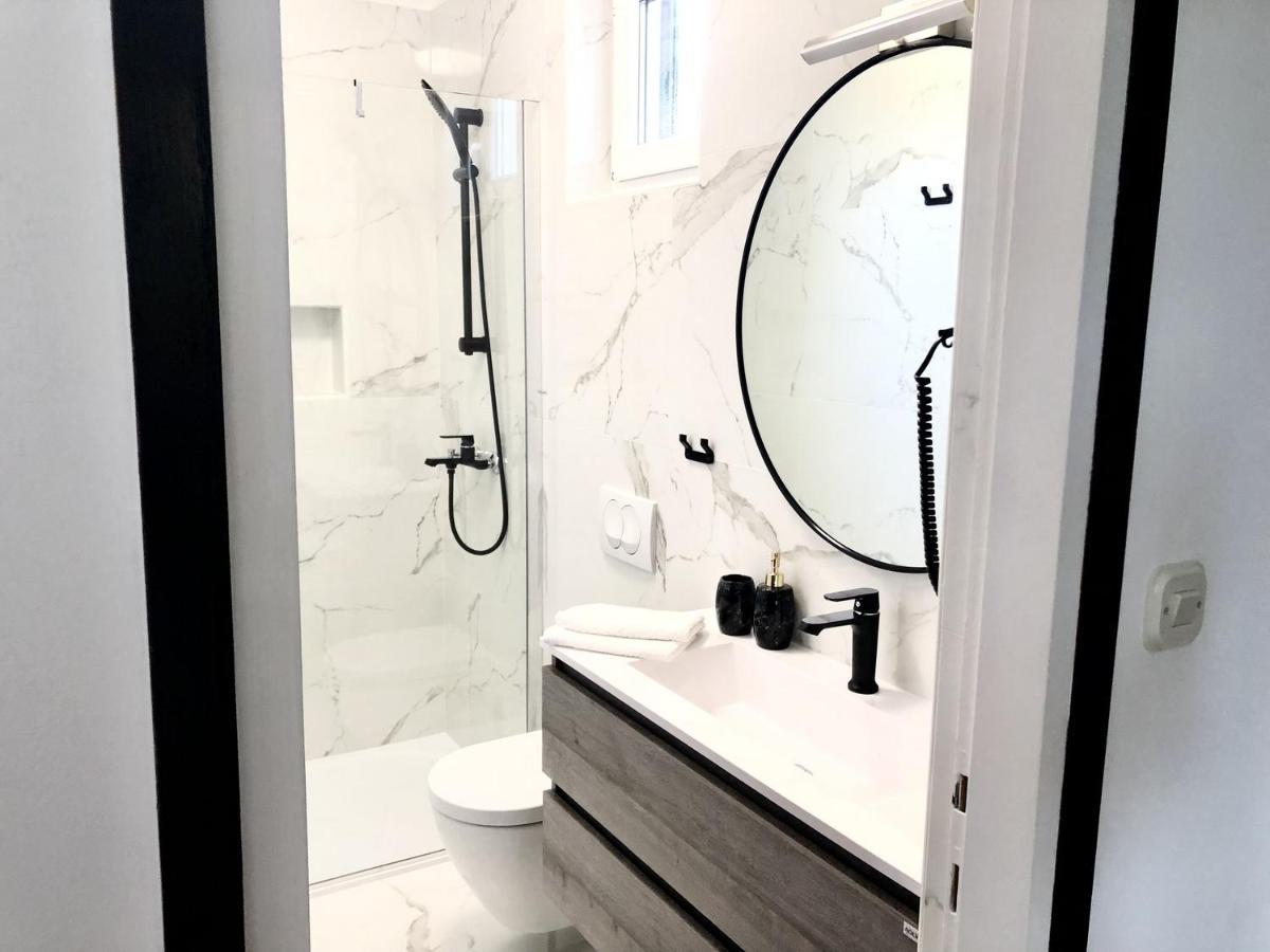 Apartments Muntidor Palit Екстер'єр фото