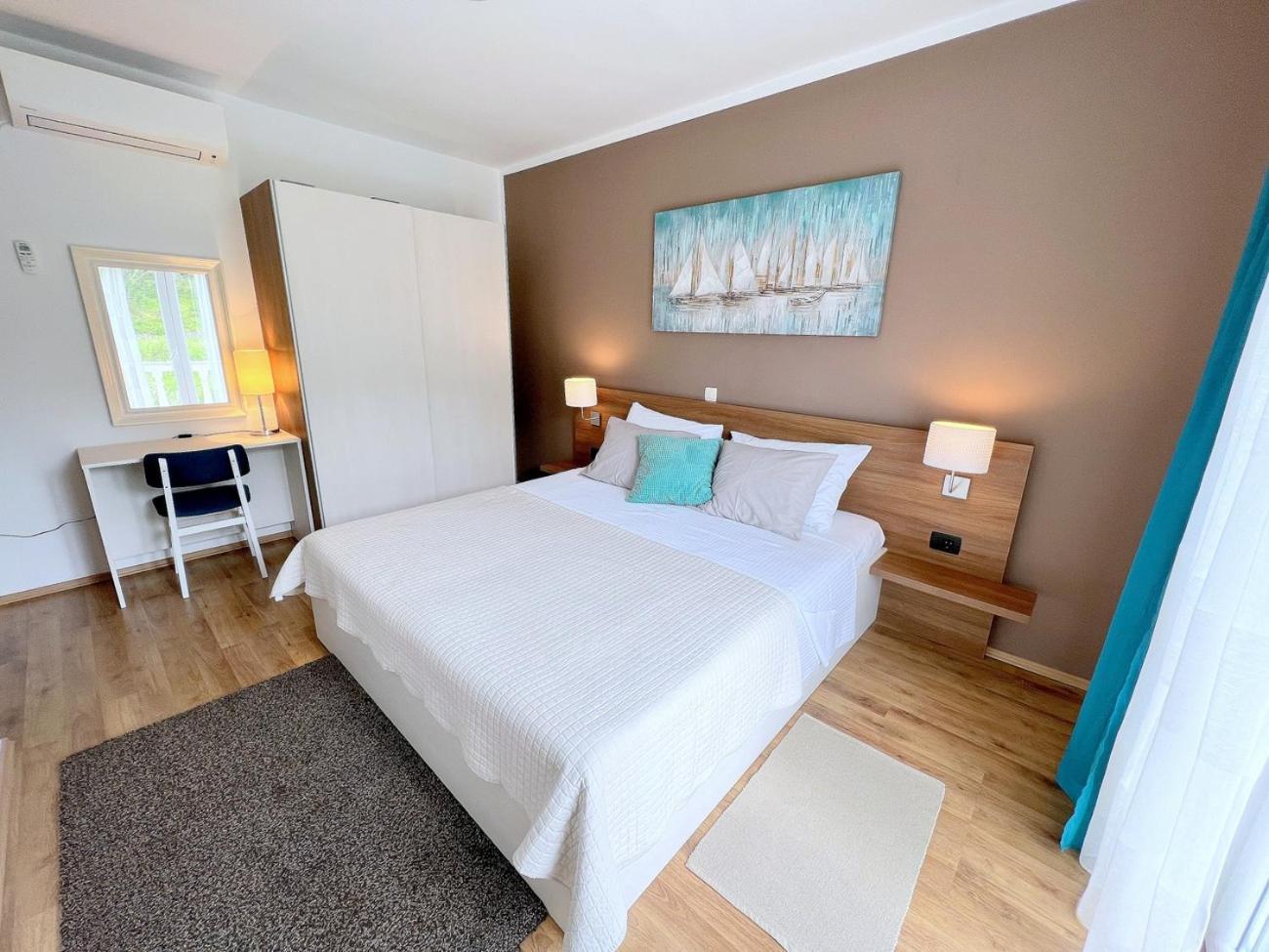 Apartments Muntidor Palit Екстер'єр фото